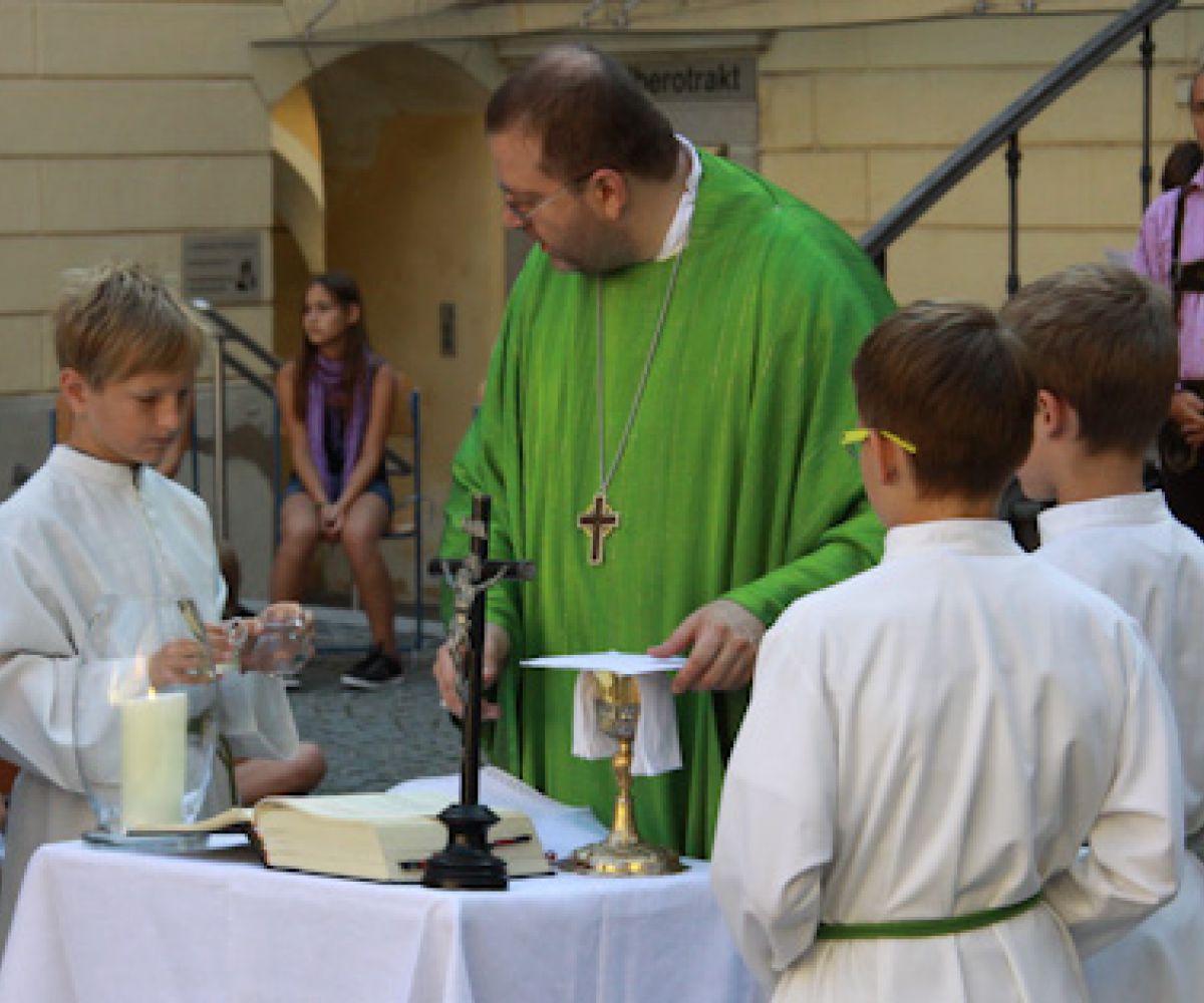 Schlussgottesdienst2012_07-2.jpg