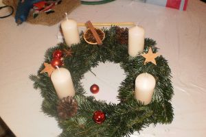 Adventkranzbinden  2019_11_28 (28).jpg