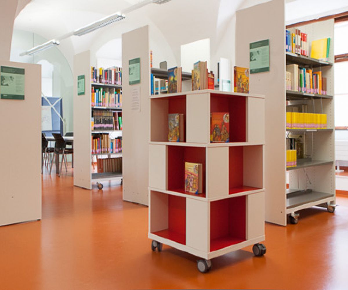 RG-Lambach-Bibliothek2013-47.jpg