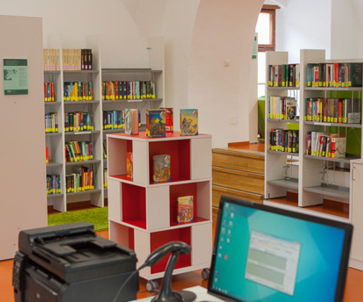 RG-Lambach-Bibliothek2013-13.jpg