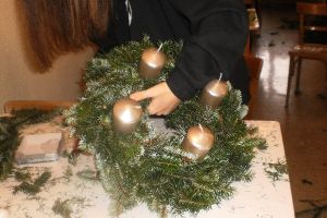 Adventkranzbinden  2019_11_28 (22).jpg