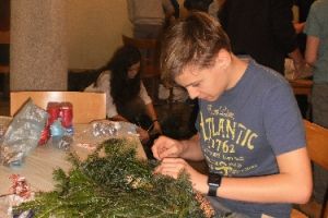 Adventkranzbinden 2017 _008.jpg