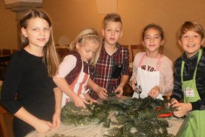 Adventkranzbinden 2017 _028.jpg