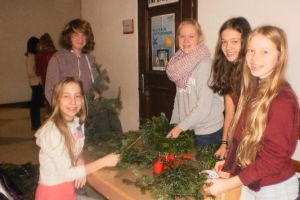 Adventkranzbinden 2017 _002.jpg